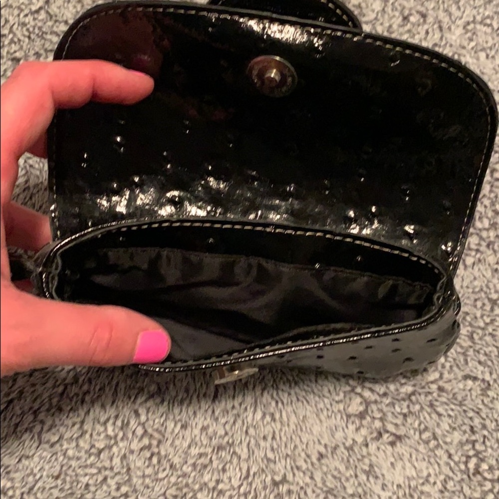 Guess wristlet ! - Picture 5 of 8